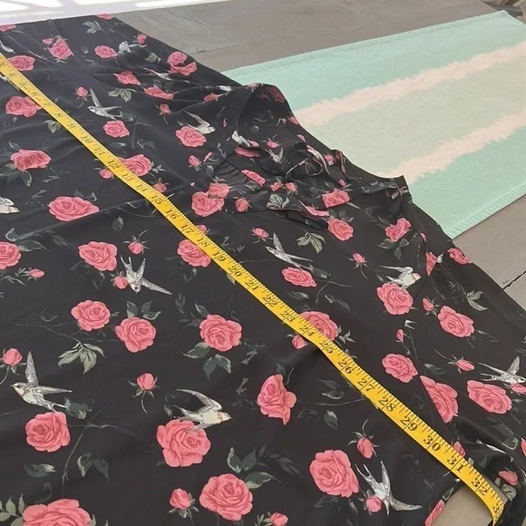 Torrid Floral Bird Print Georgette Tie Neck Blouse Size 5X - Picture 13 of 14